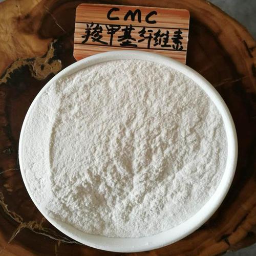 溶解羧甲基纖維素鈉（cmc）的方式和溶解全過程中攪拌的水平都危害溶液進行后的黏度。羧甲基纖維素鈉（cmc）是一種純天然的吸水性化學(xué)物質(zhì)，這代表著當(dāng)cmc分散化到水里時，它會馬上澎漲凝固。應(yīng)均衡羧甲基纖維素鈉的添加速度，以降低cmc添加造成的黏度提升。